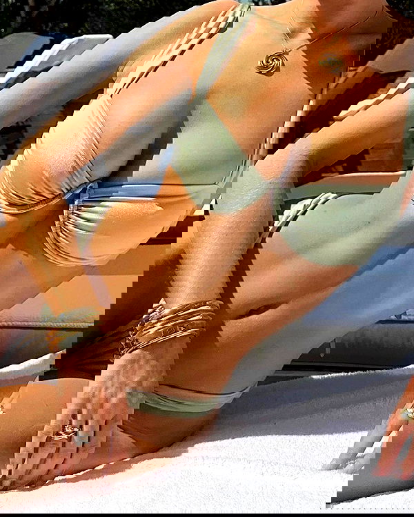 victoriaturnerr image ~ Altpins