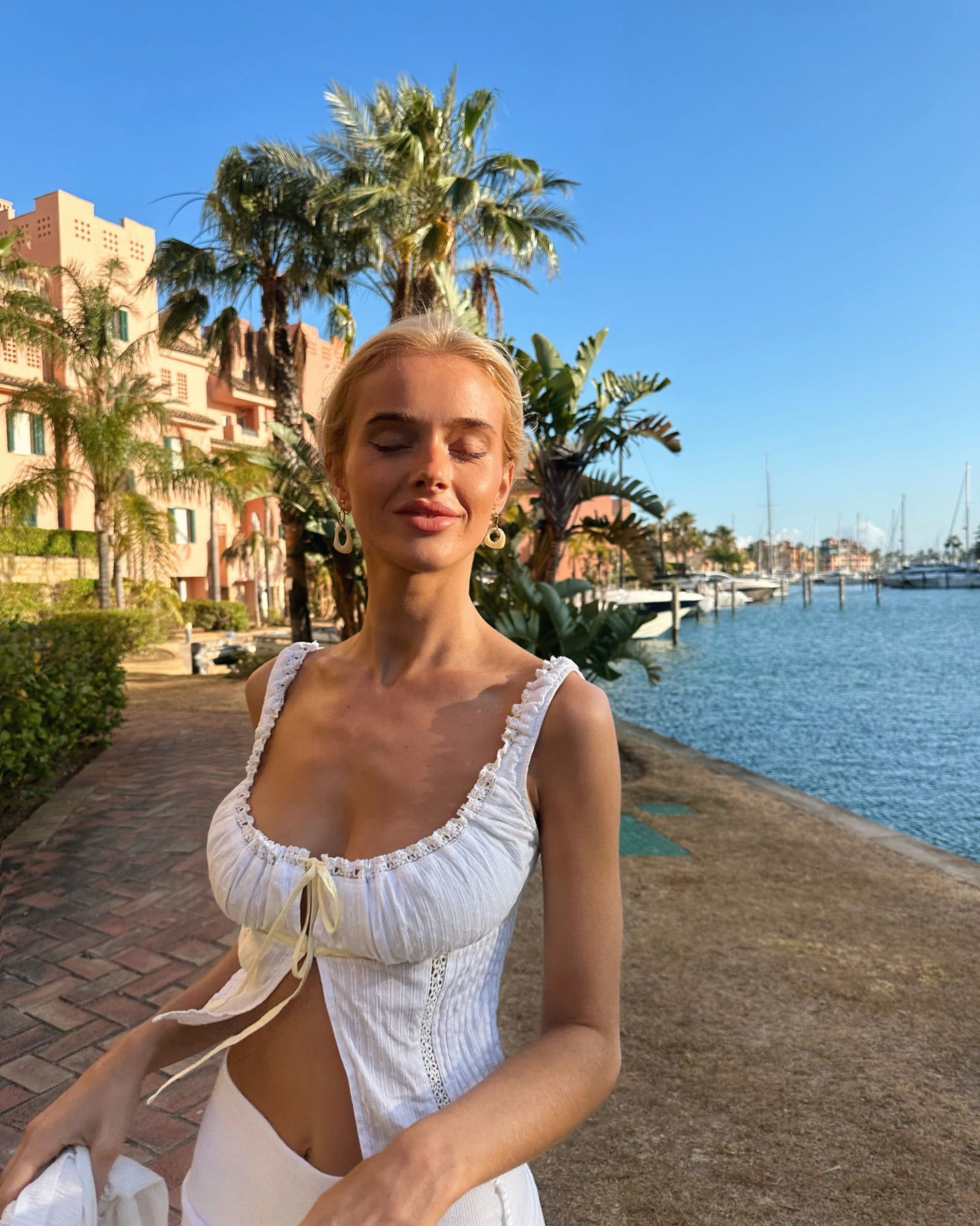 victoriaturnerr instagram image archive image