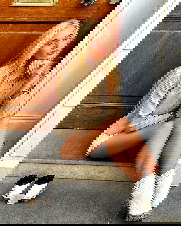 victoriaturnerr image ~ Altpins