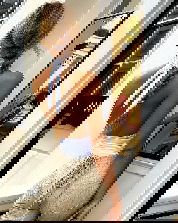 victoriaturnerr image ~ Altpins