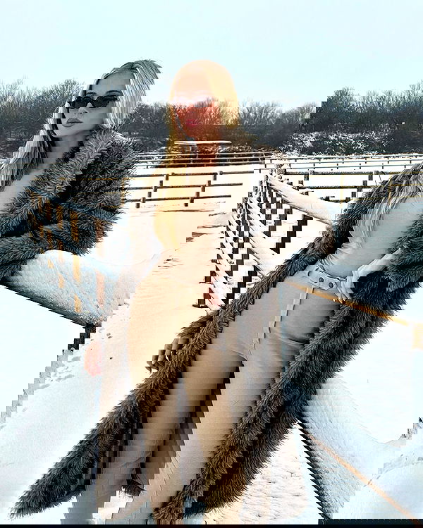 victoriaturnerr image ~ Altpins