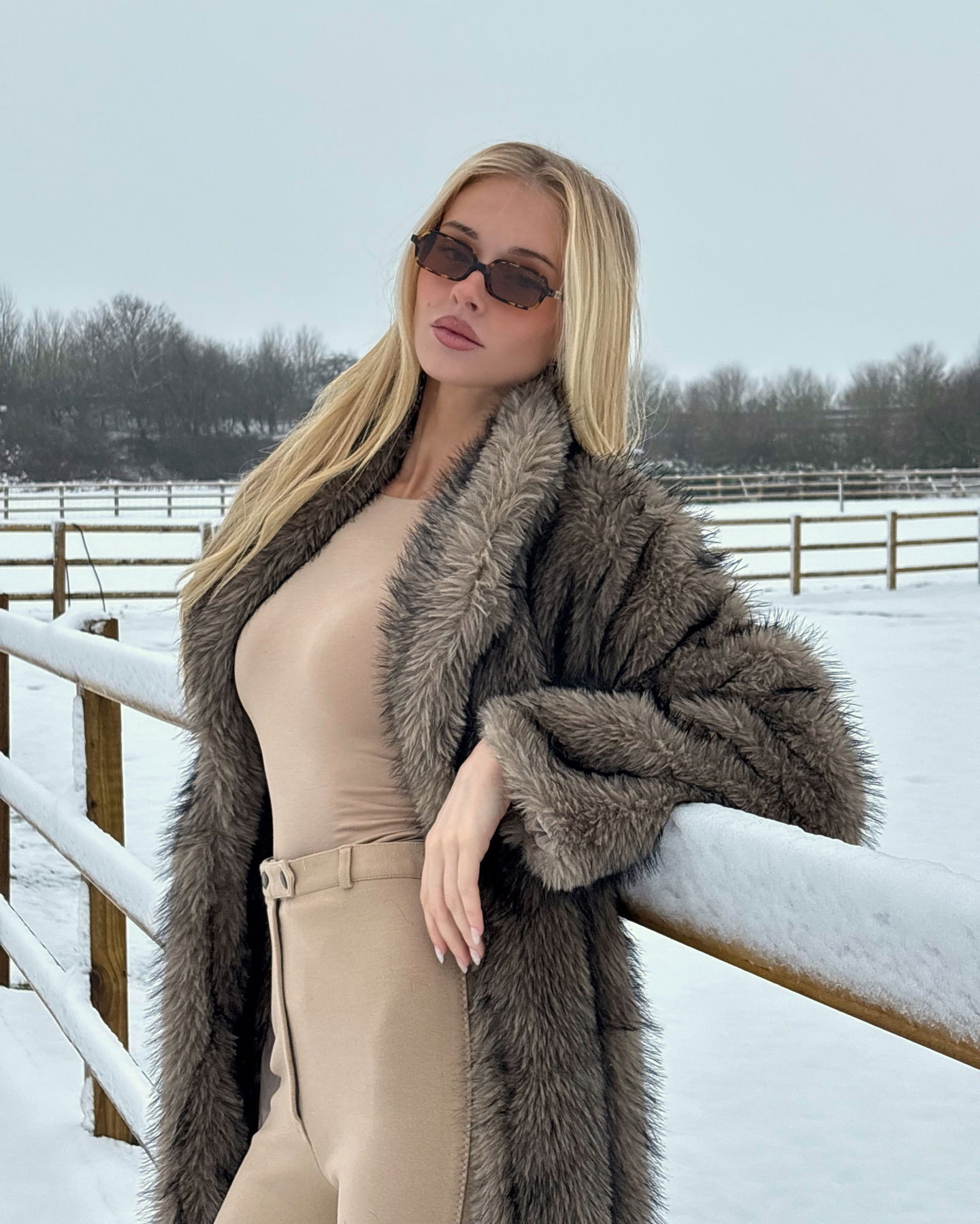 victoriaturnerr instagram image archive image