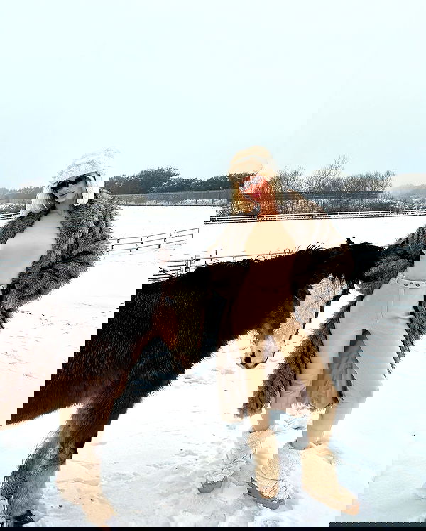 victoriaturnerr image ~ Altpins