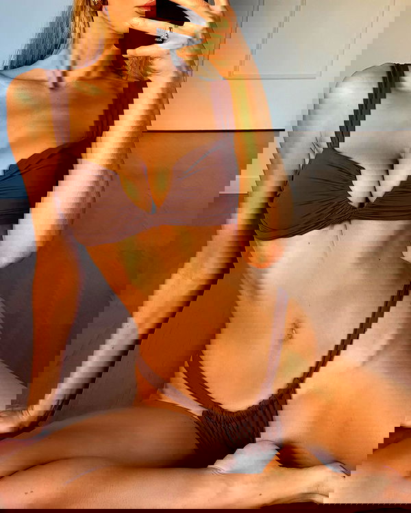 victoriaturnerr image ~ Altpins