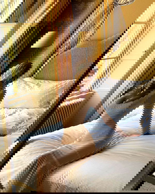 victoriaturnerr image ~ Altpins