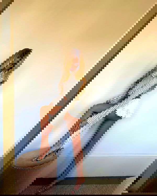 victoriaturnerr image ~ Altpins