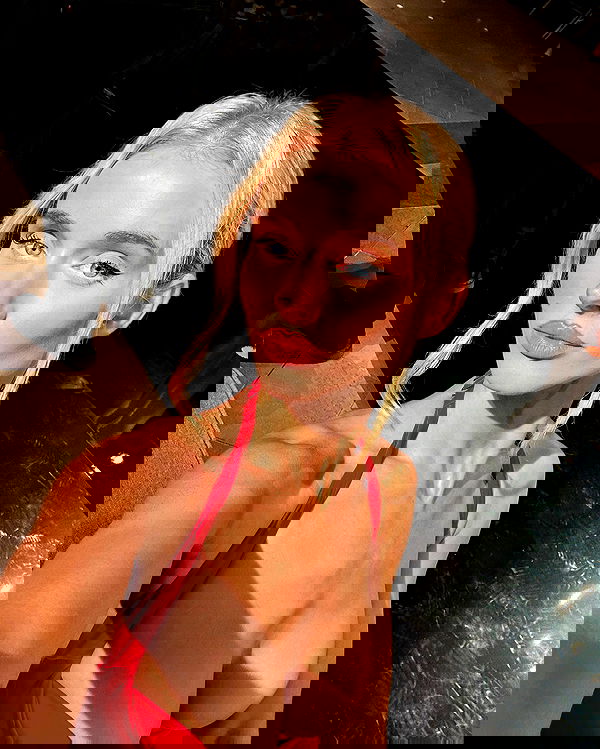 victoriaturnerr image ~ Altpins