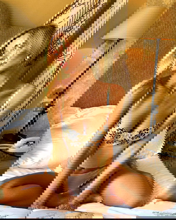 victoriaturnerr image ~ Altpins