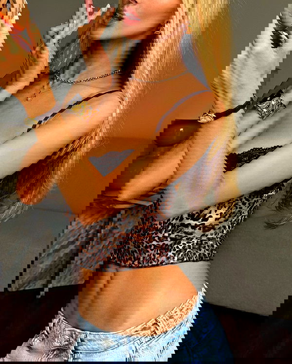 victoriaturnerr image ~ Altpins