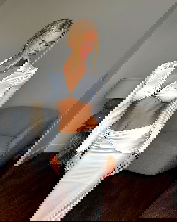 victoriaturnerr image ~ Altpins