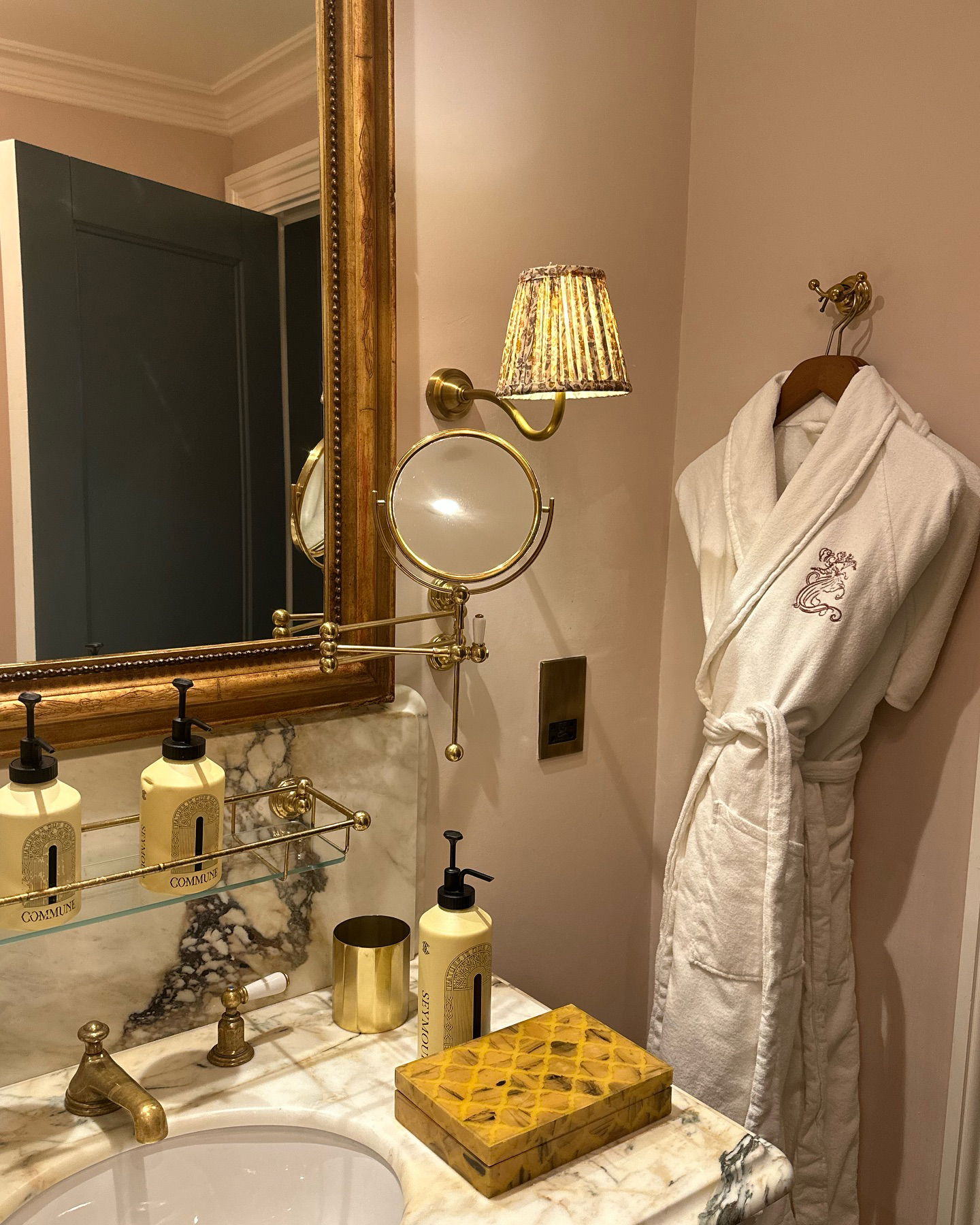 victoriaturnerr instagram image archive image