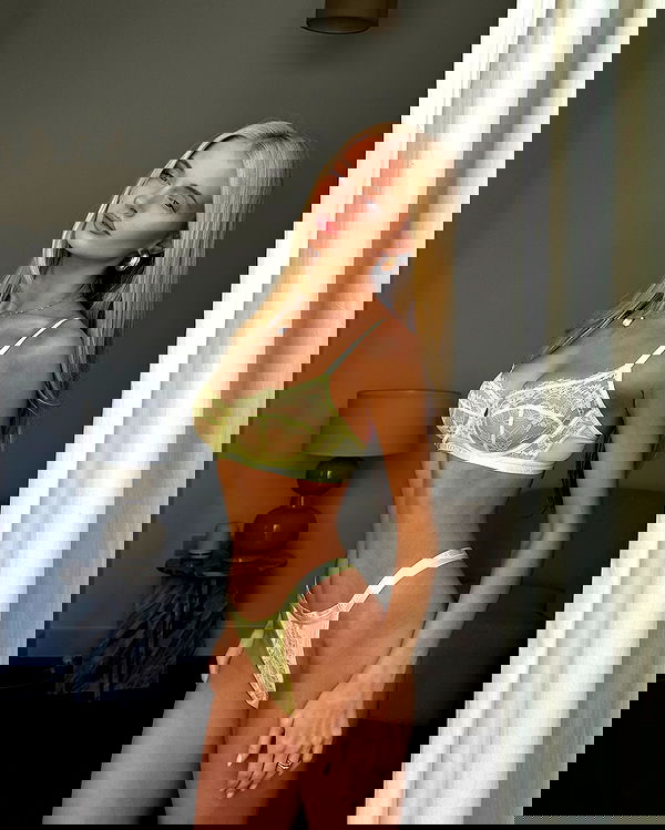 victoriaturnerr image ~ Altpins