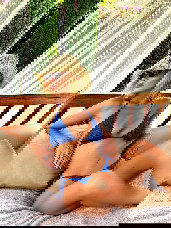 victoriaturnerr image ~ Altpins