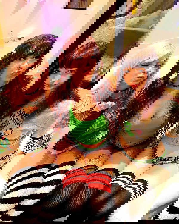 viezery viezery archive image