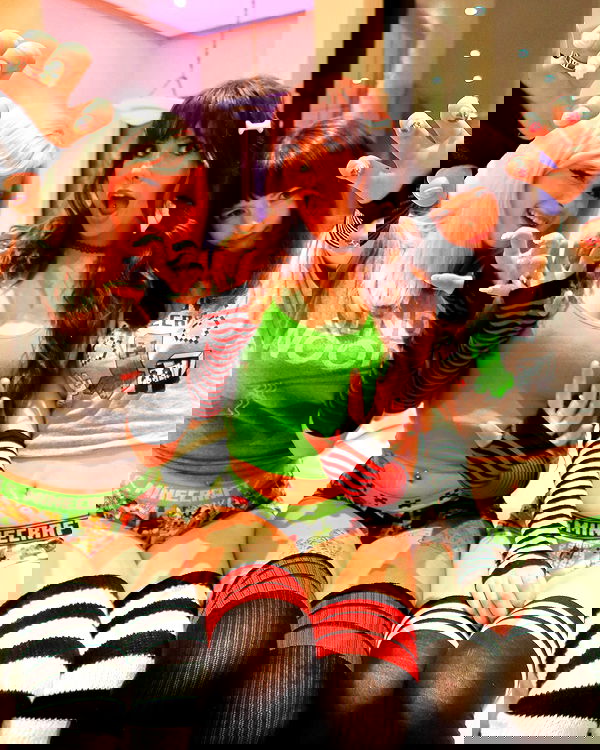 viezery viezery archive image