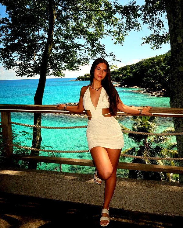 viki_dominev instagram image archive image