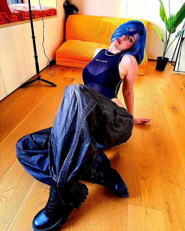 vixenp_ instagram image archive image