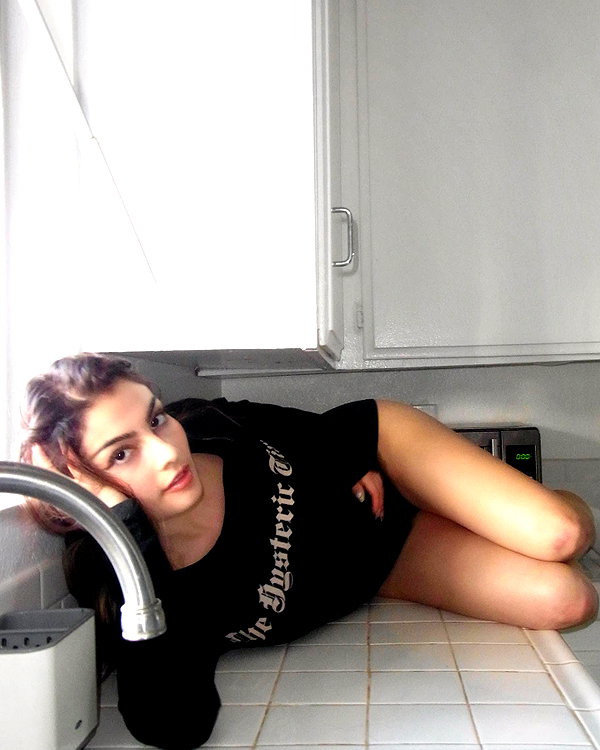vy1ette instagram image archive image