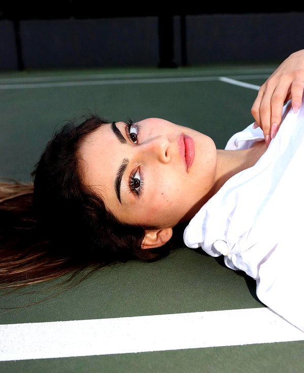 vy1ette instagram image archive image