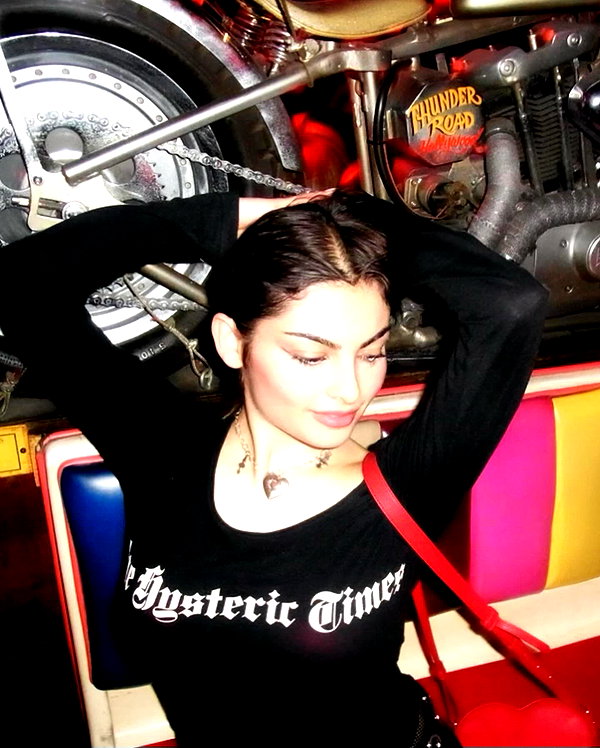 vy1ette instagram image archive image