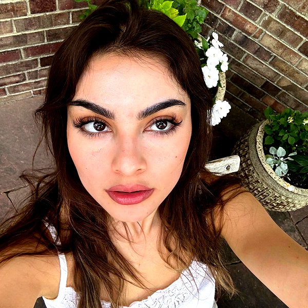 vy1ette instagram image archive image