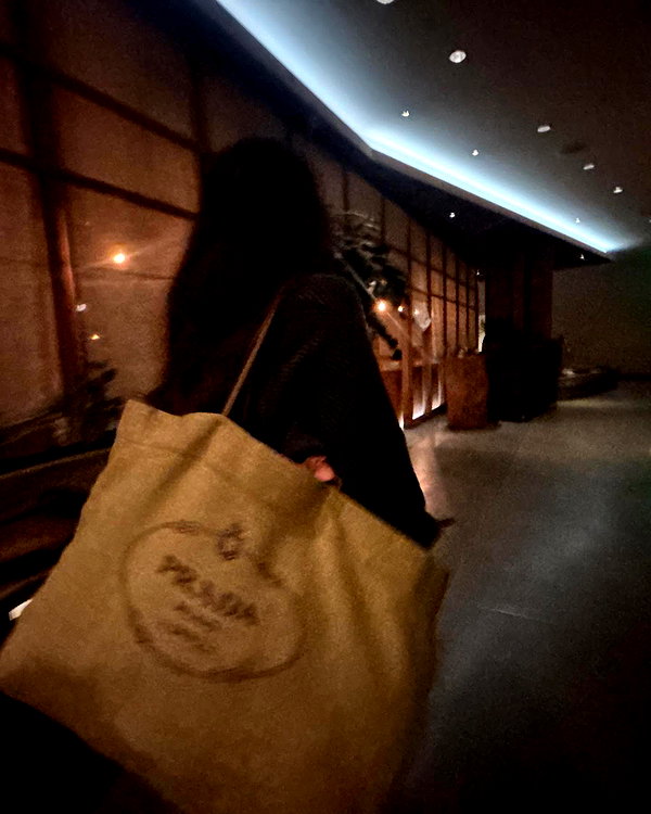 vy1ette instagram image archive image