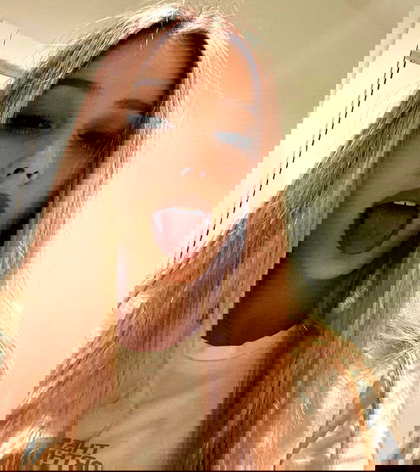 whylollycry whylollycry archive image