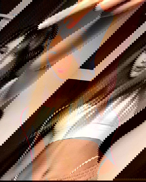 whylollycry whylollycry archive image