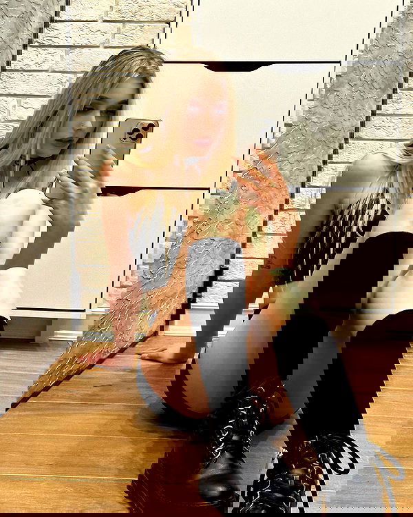 whylollycry whylollycry archive image