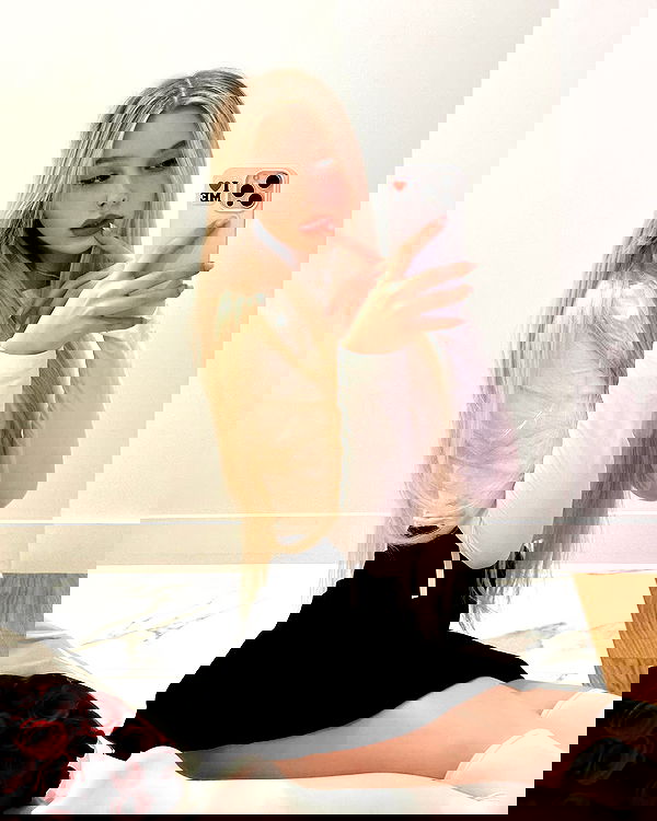 whylollycry whylollycry archive image