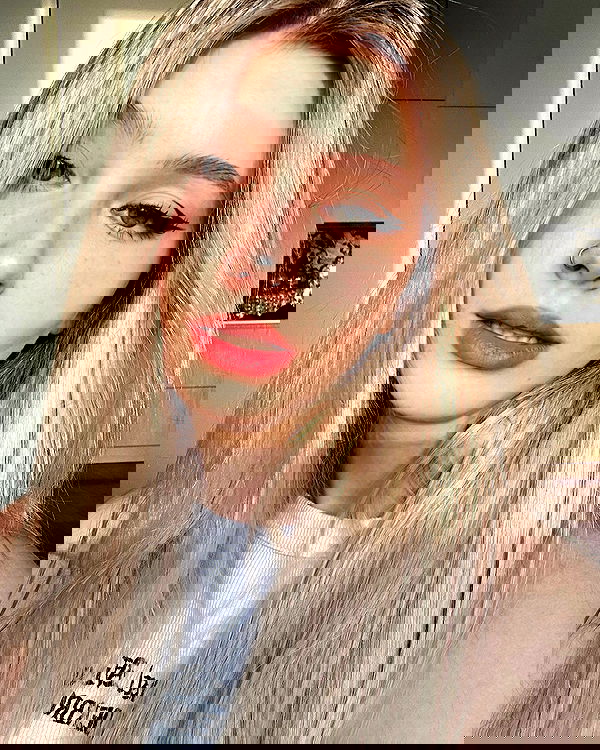 whylollycry whylollycry archive image