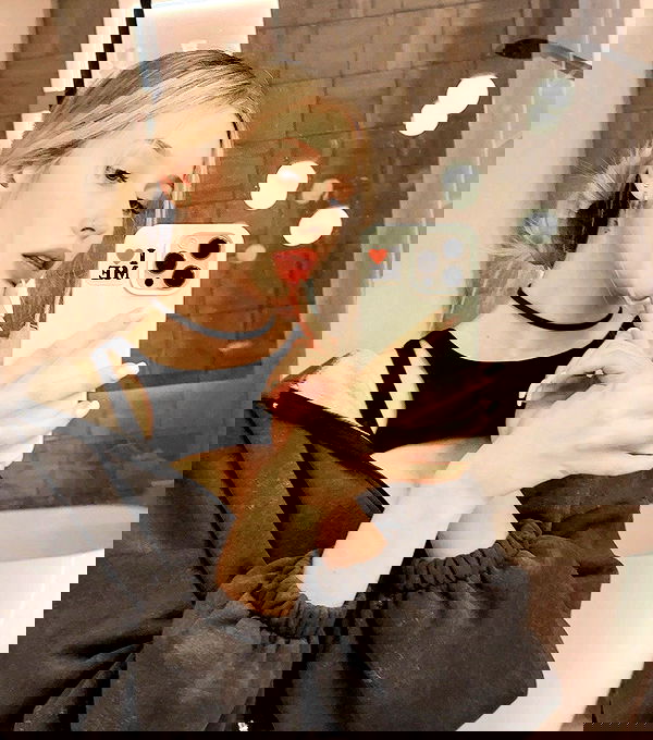 whylollycry whylollycry archive image