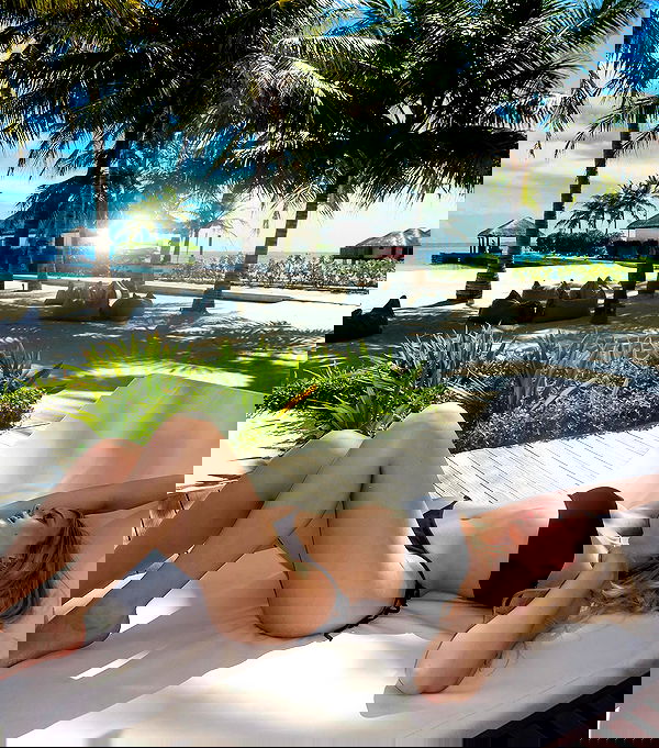 whylollycry whylollycry archive image