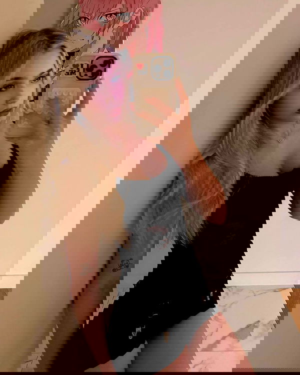 whylollycry whylollycry archive image