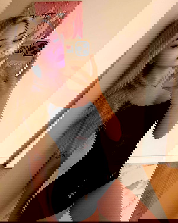 whylollycry whylollycry archive image