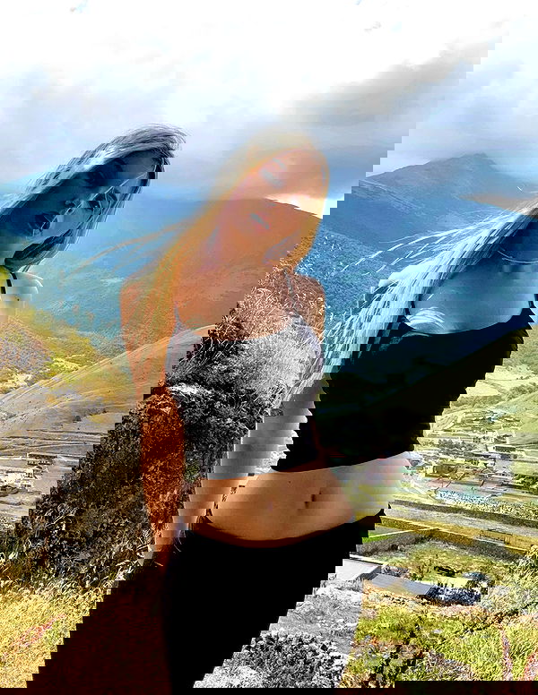 whylollycry whylollycry archive image