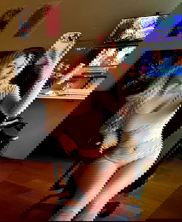 whylollycry whylollycry archive image