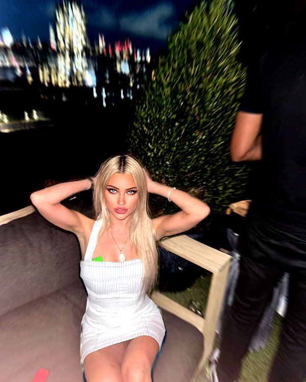 willowwbarbie instagram image archive image