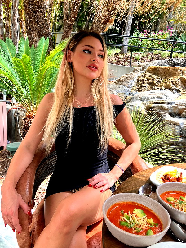 willowwbarbie instagram image archive image