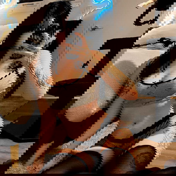 wuvkyu wuvkyu archive image