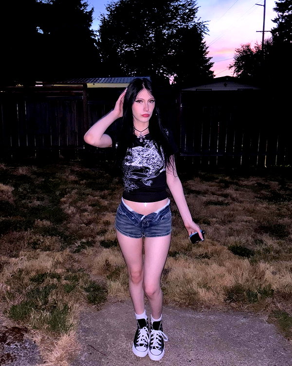 xo.cynnthiia xo.cynnthiia archive image