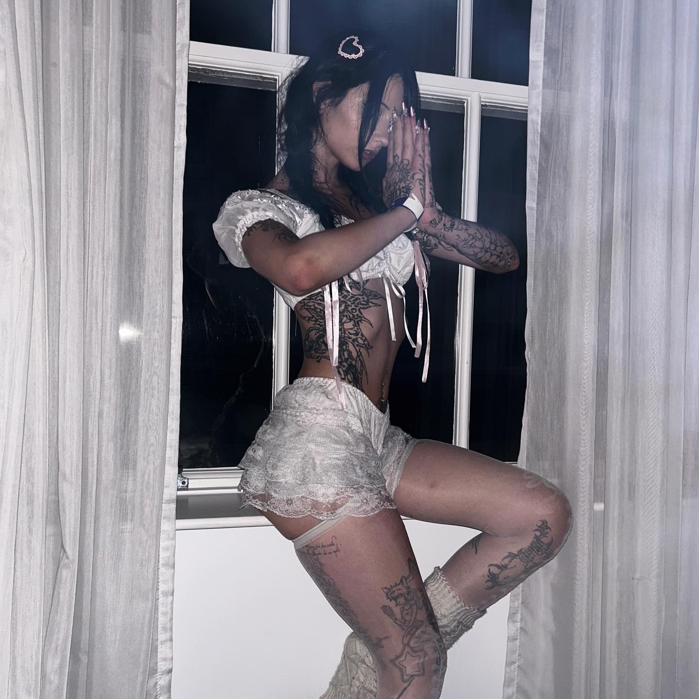 xzot1_met4xx instagram image archive image