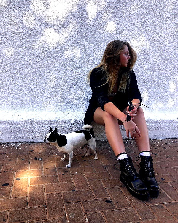 yana_esa instagram image archive image