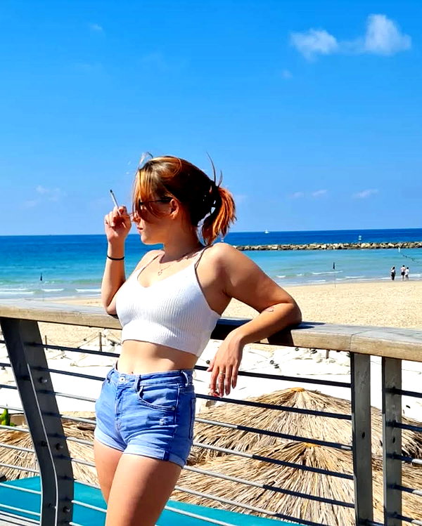 yana_sib4 instagram image archive image