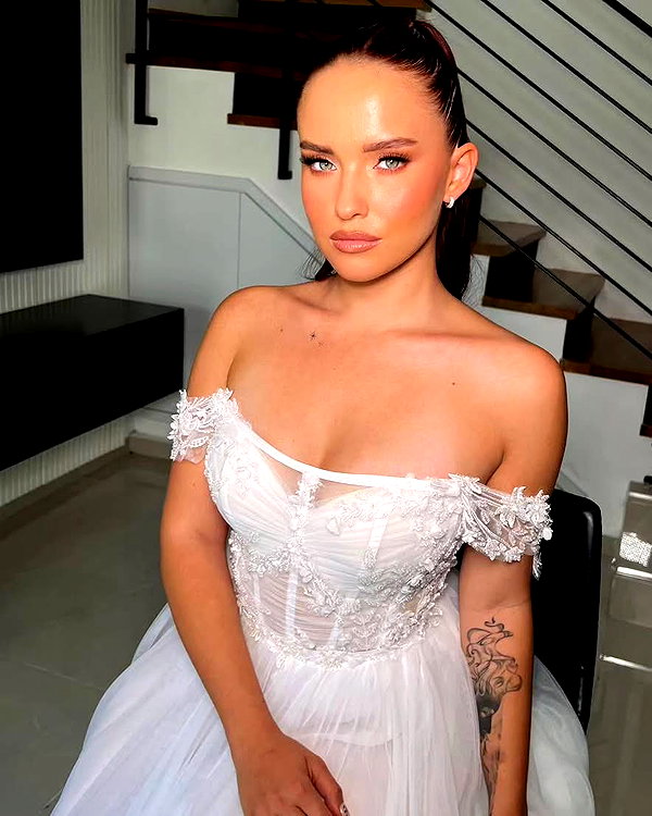 yana_sib4 instagram image archive image