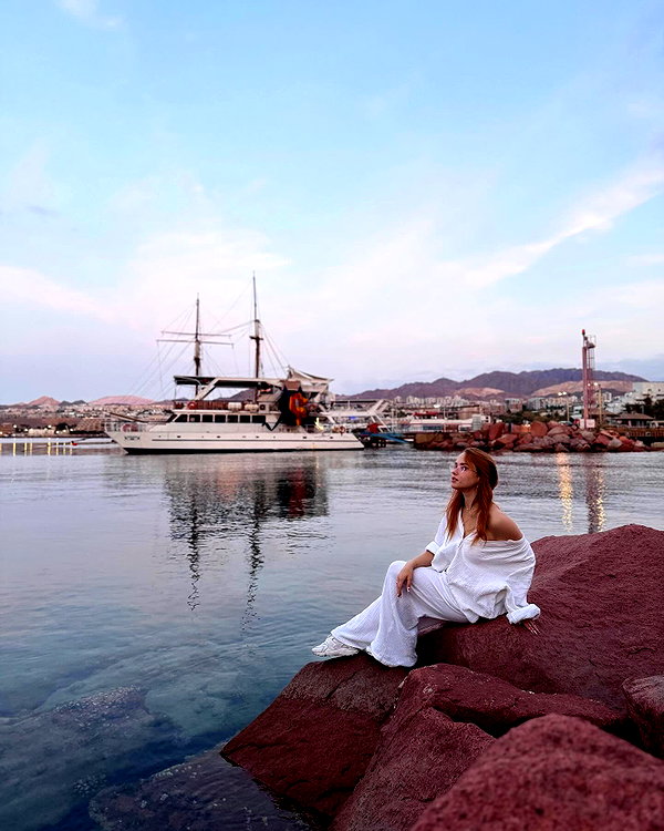 yana_sib4 instagram image archive image