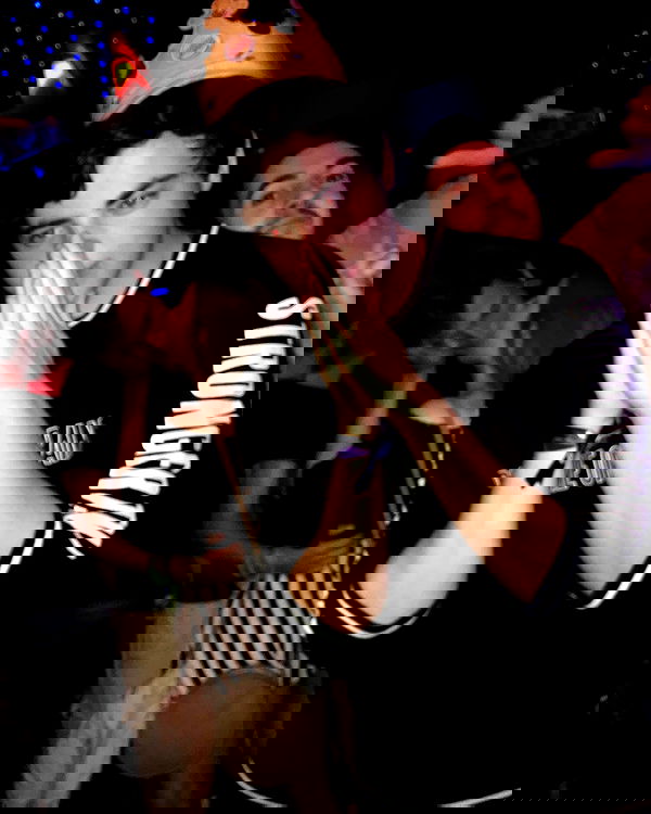 yannaidebeer yannaidebeer archive image