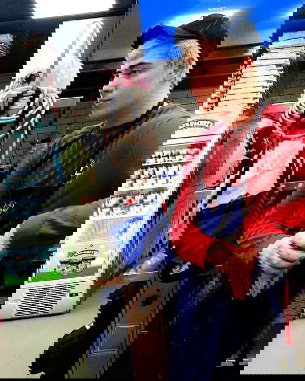 yannaidebeer yannaidebeer archive image