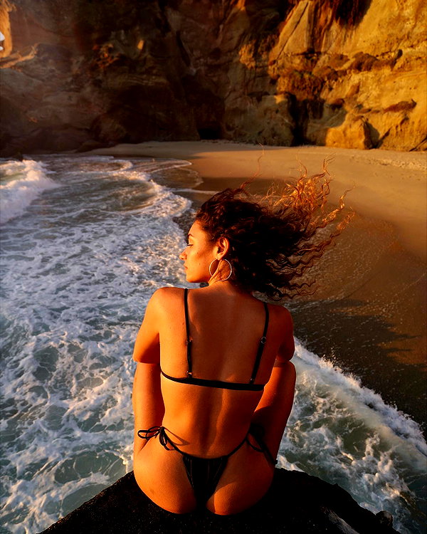 yazgolden instagram image archive image