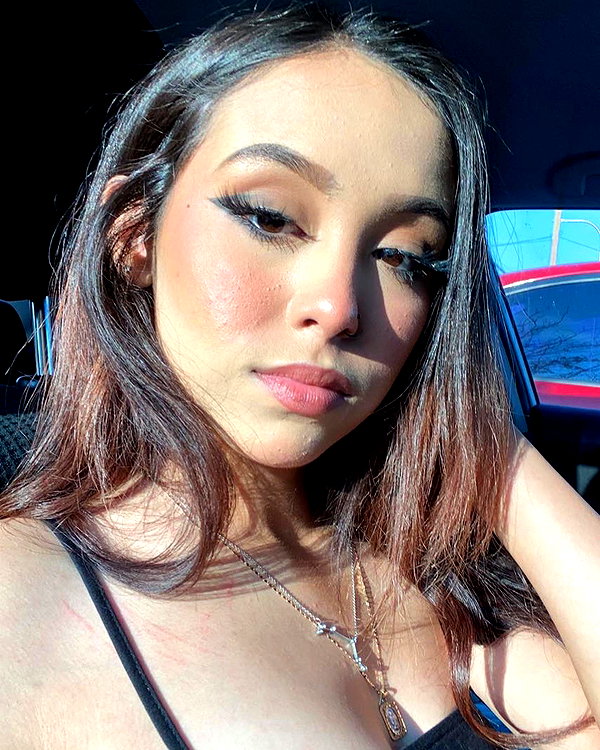 yenichaxx.407 instagram image archive image